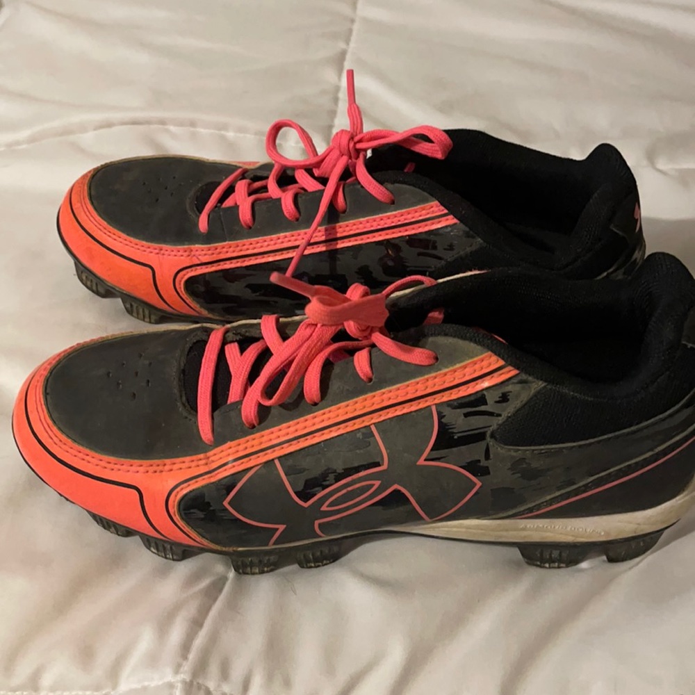 Size 8 Women’s Cleats